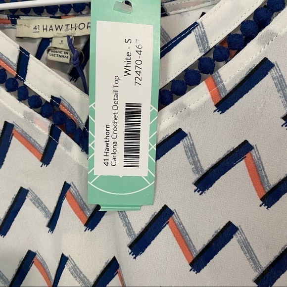 Stitch Fix 41 Hawthorn Carlona Crochet Detail Top, New with Tags - Picture 3 of 5